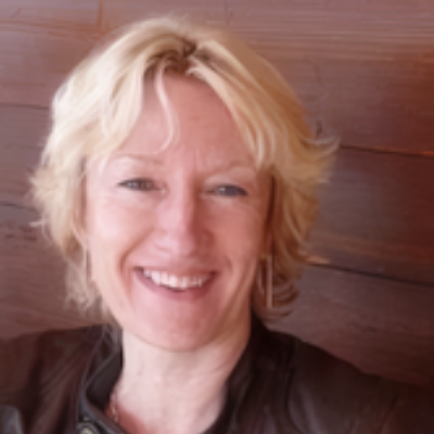 Portrait de Delia Jones, responsable pédagogique